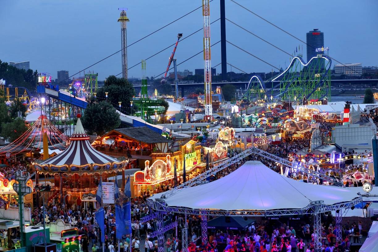  Die Größte Kirmes am Rhein startet am Freitag um 14 Uhr. Gegen 22.30 Uhr gibt es ein zusätzliches Feuerwerk.  