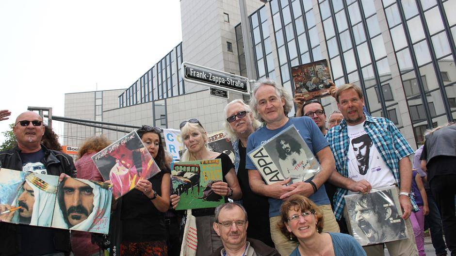 Viele Zappa-Fans hatten Erinnerungsstücke...