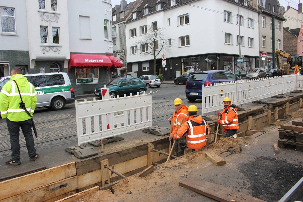  Umbauarbeiten auf der Benderstraße in Gerresheim. 