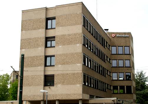  Das bisherige Rheinbahnhaus an der Hansaallee. Das Gelände ist bereits verkauft 
