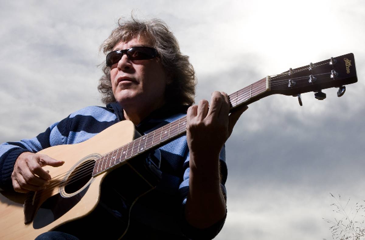  Seine Stimme verzaubert Millionen — José Feliciano kommt zu einem seiner seltenen Konzerte nach Deutschland. 