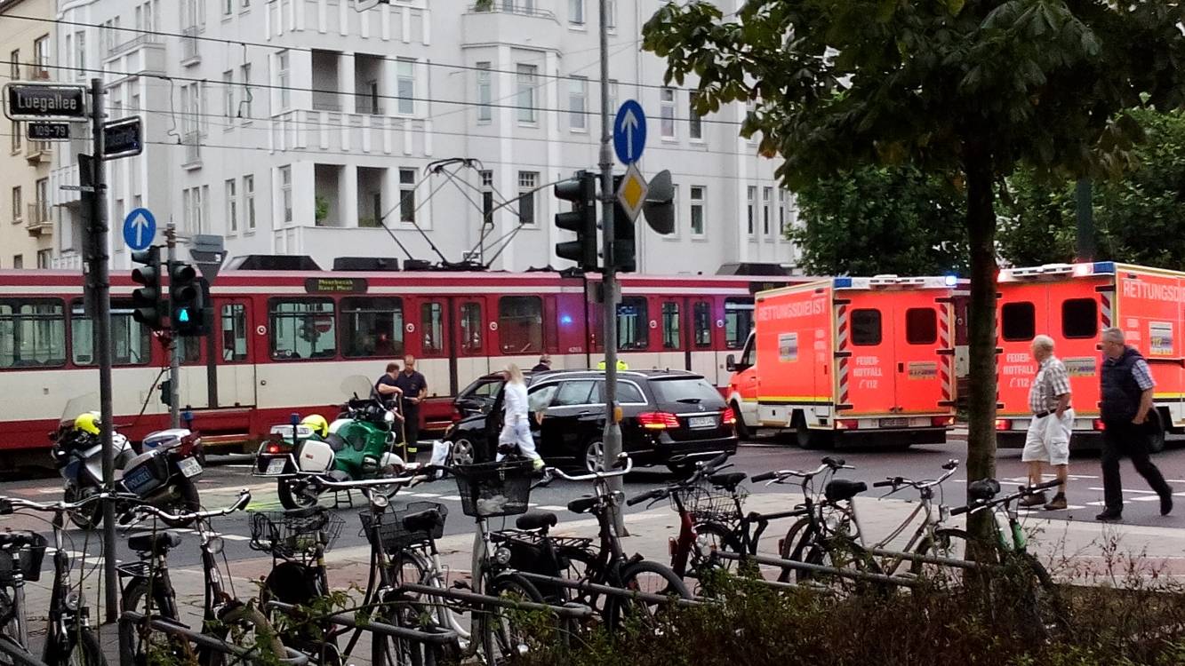  Die Kreuzung ist dicht. 