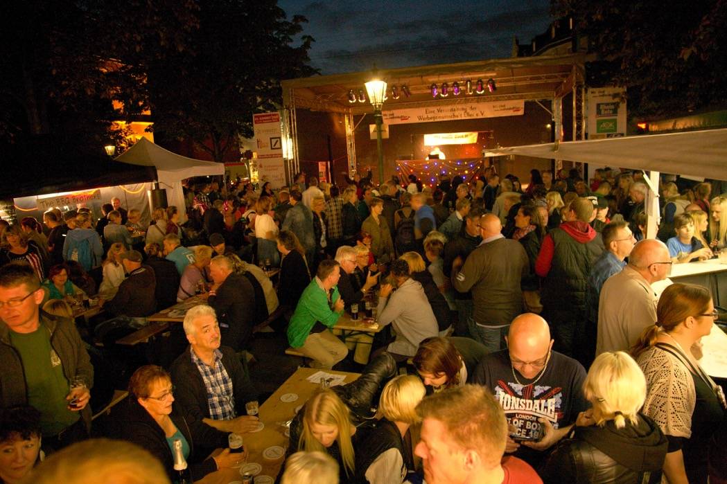  Zum Gumbertstraßenfest trifft sich der ganze Stadtteil. 