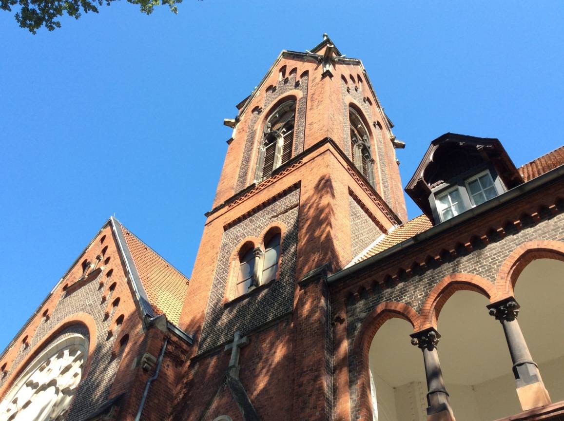  An die Diakonissenkirche schließt Haus Tabea an. Ein Gebäudeensemble mit großer Ausstrahlung. 