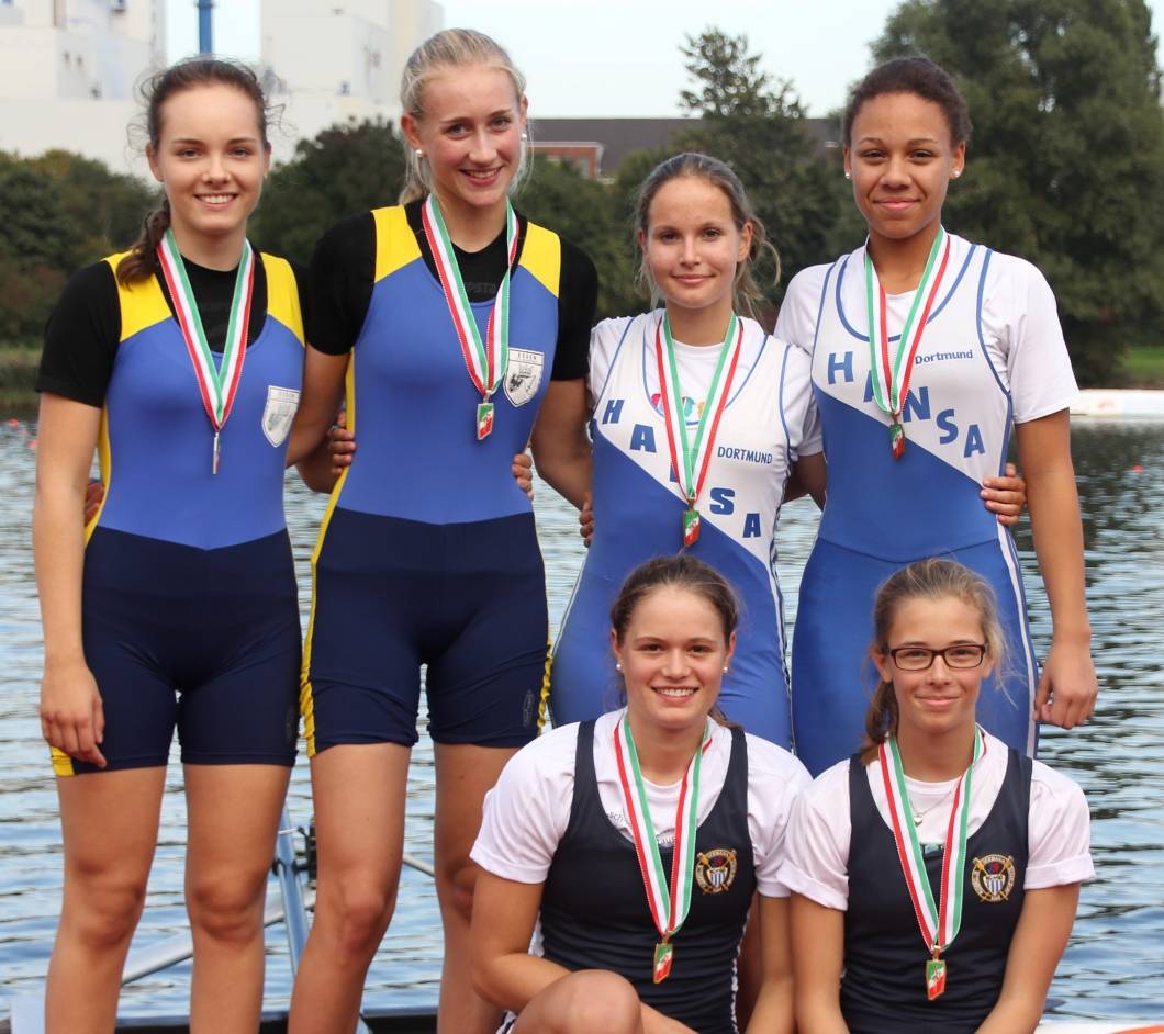  Leonie Menzel (li.) und Maja Gunz holten für den RC Germania Düsseldorf bei den NRW-Meisterschaften Gold. 