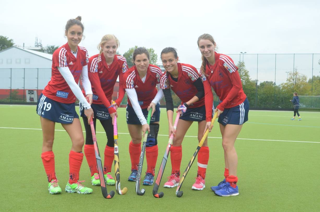  Lisa Marie Schütze, Annika Sprink, Luisa Steindor, Selin Oruz und Elisa Gräve (v. li.) vom Hockey-Bundesligisten Düsseldorfer HC wollen zu den Olympischen Spielen nach Rio. 
