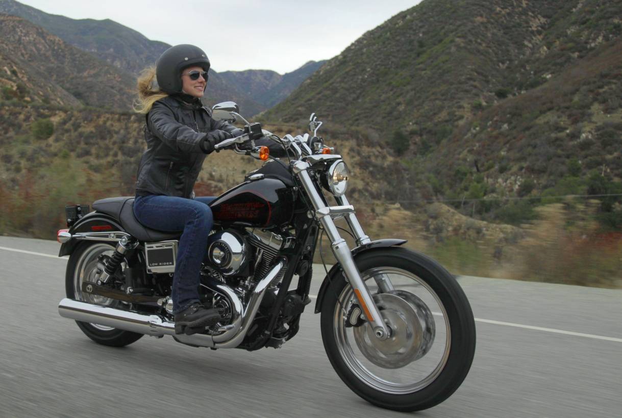  Die Neuauflage der legendären Harley Low Rider von 1977 spiegelt ein Lebensgefühl wider. 