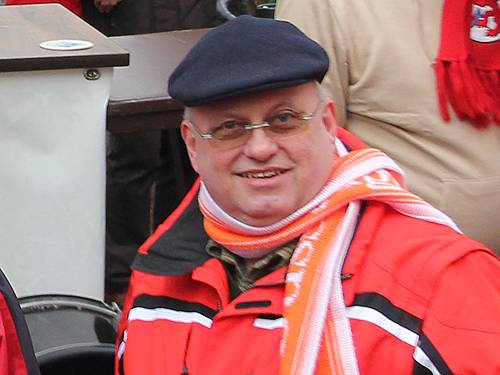  Rolf Binnebößel wird künftig die Gerresheimer Schützen als 1. Chef führen. Das Bild zeigt ihn in Zivil vor dem Biwak der Gerresheimer Bürgerwehr im Februar. 
