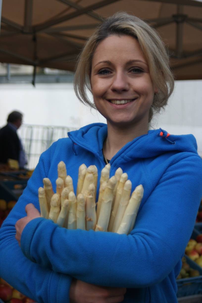  Spargel ist jetzt so etwas wie ein Pflicht-Gemüse findet Nadine Eyckeler. 