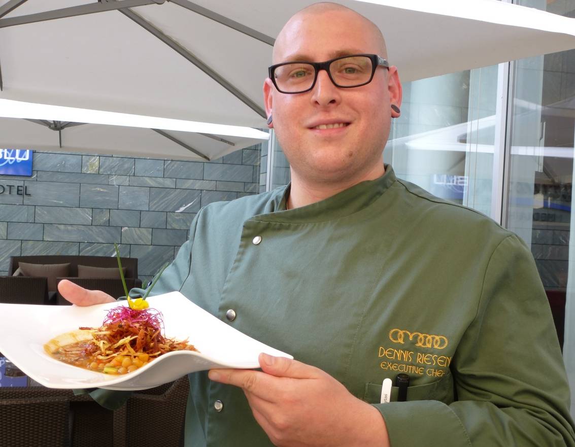  Für Dennis Riesen sollte Essen nicht nur vegan und lecker sein, auch schön muss es serviert werden.  