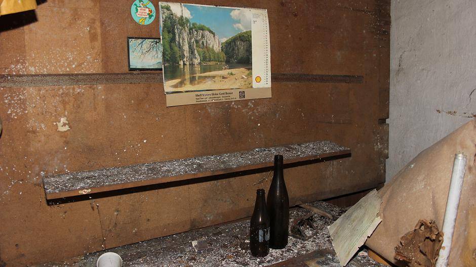 April 1983, danach wurde im Flaschen-Bunker kein Kalenderblatt mehr...