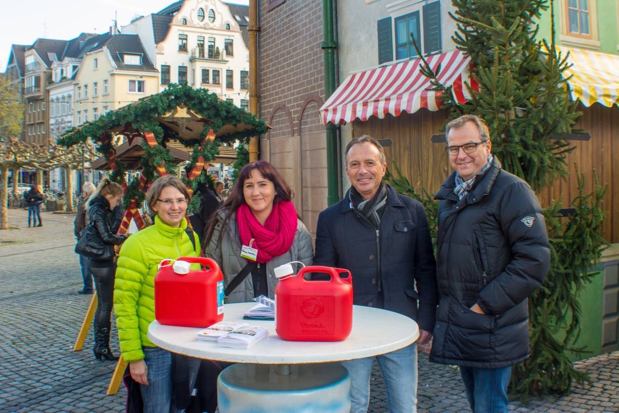 Roter Kanister lässt Menschen für Kinderhospiz spenden