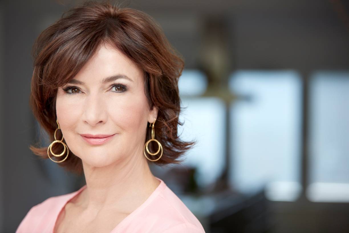  Frau Achenbach liest Leichtes 