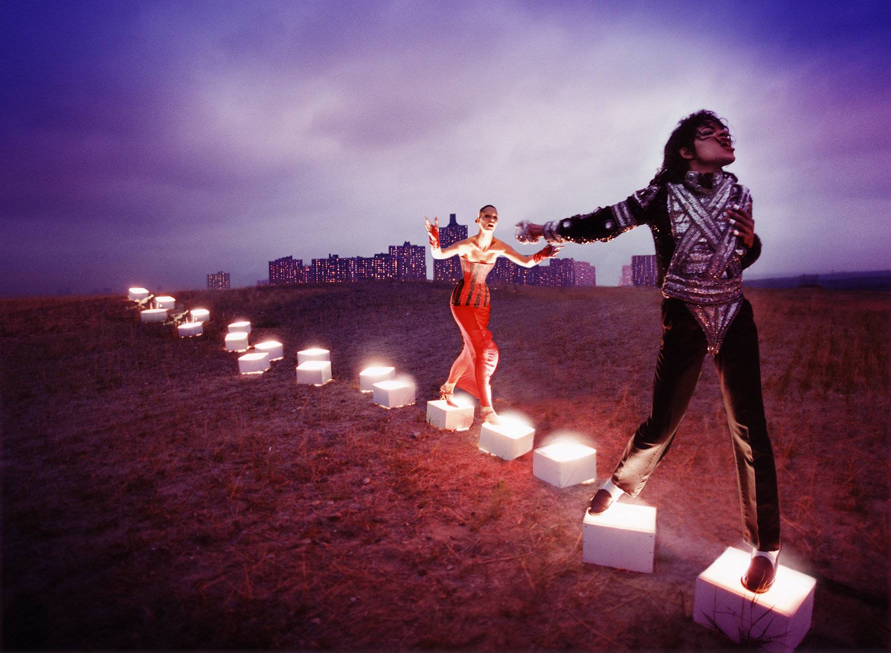  Tanz auf strahlenden Zuckerwürfeln: „An Illuminating Path“ nennt Künstler David LaChapelle sein Werk aus dem Jahr 1998 