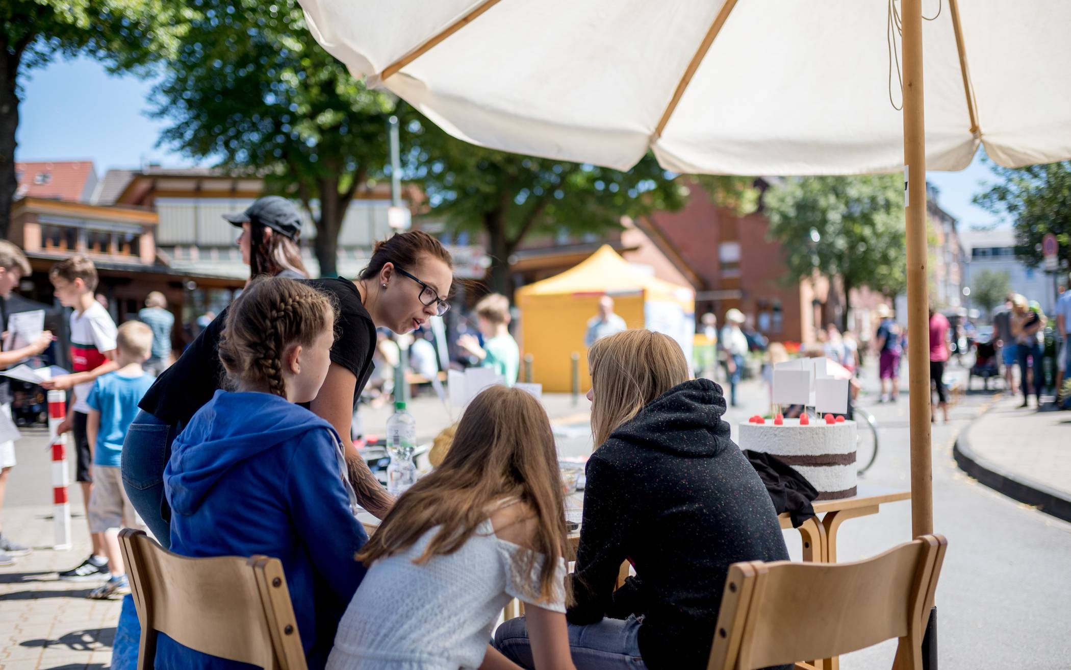  Raus auf die Straße - der Nachbarschaftstag in Wersten.  