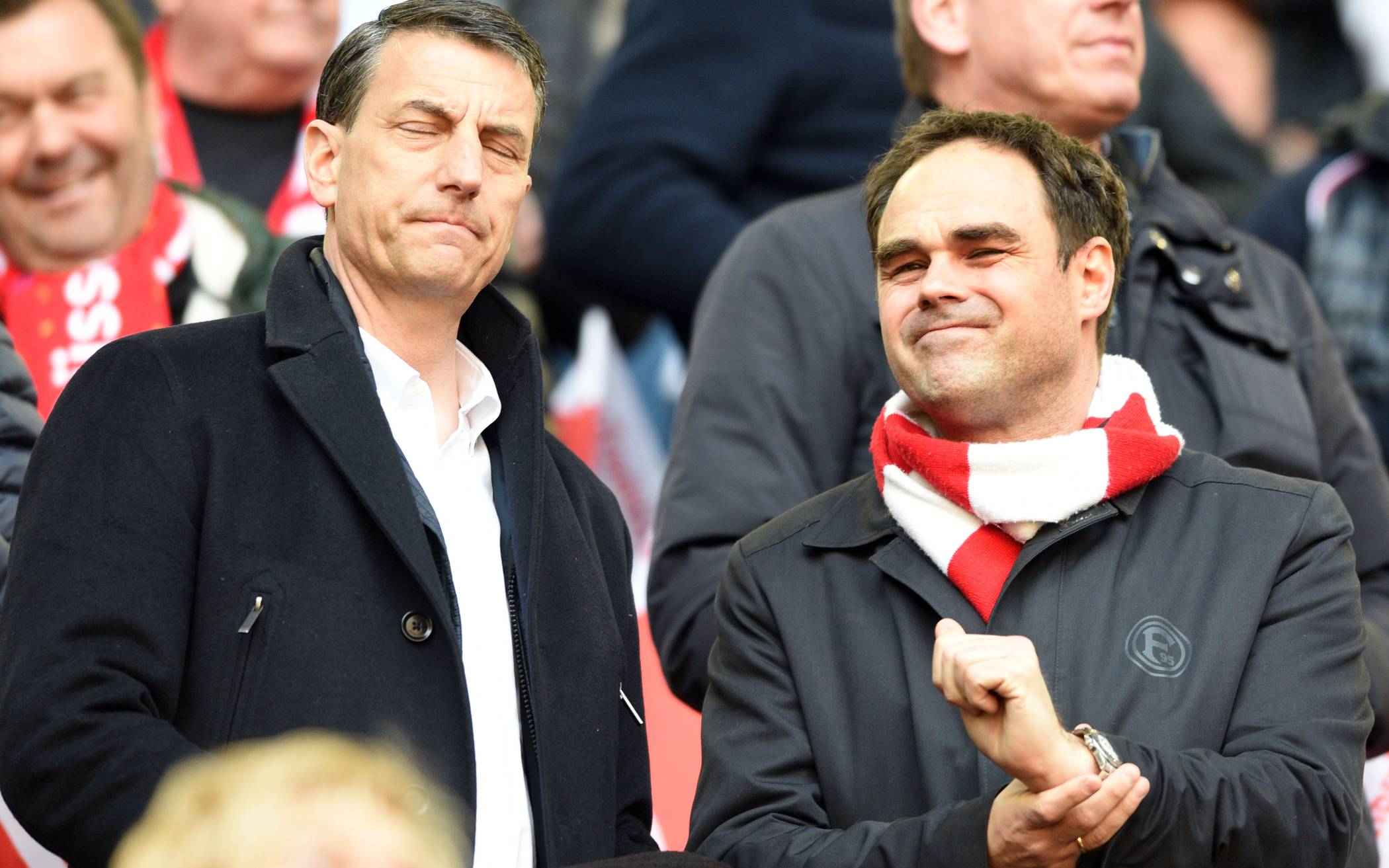  Aufsichtsratchef Dr. Reinhold Ernst (l.) mit Ex-Vorstand Robert Schäfer auf der Tribüne beim Spiel gegen die Bayern - „Die Fortuna ist ein besonderer Klub.“ 