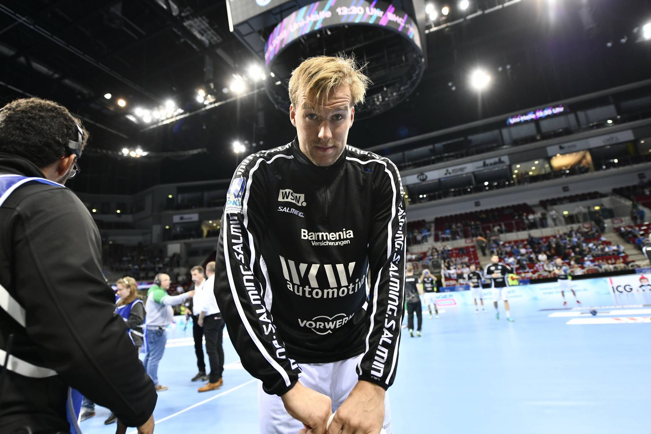  Wie schon gegen die Rhein-Neckar Löwen und den THW Kiel zieht es den BHC (hier Max Darj) in den großen ISS Dome. 