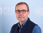 Kriminalhauptkommissar Lutz Türk berät Senioren -