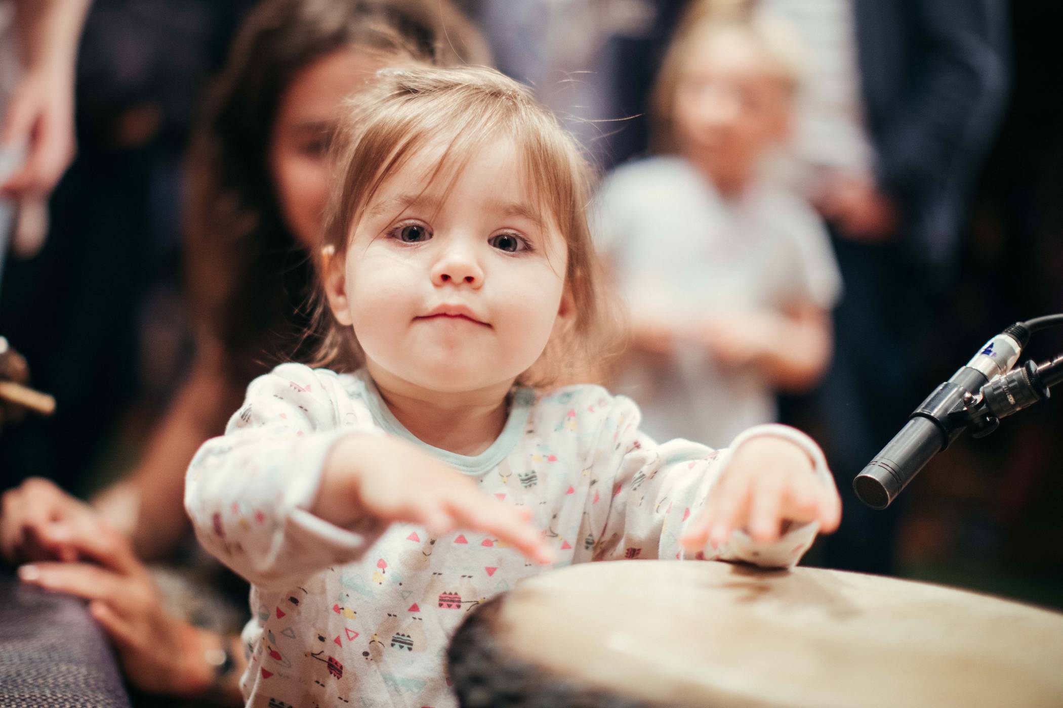  Auch möglich: Trommeln für Groß und Klein beim Familienfest in der Tonhalle. 