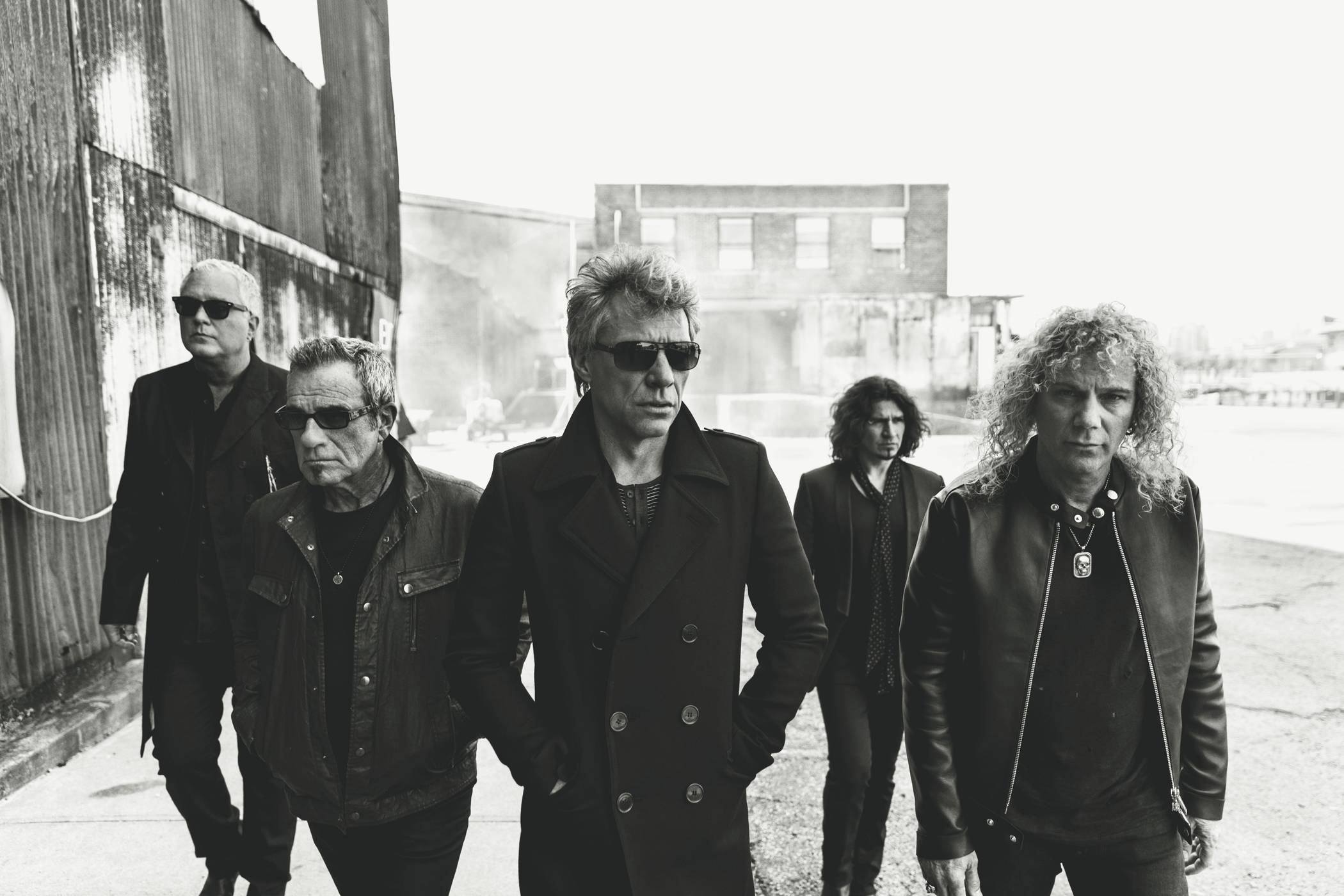  Reife Gesichter, gedeckte Farben: Bon Jovi aktuell. 