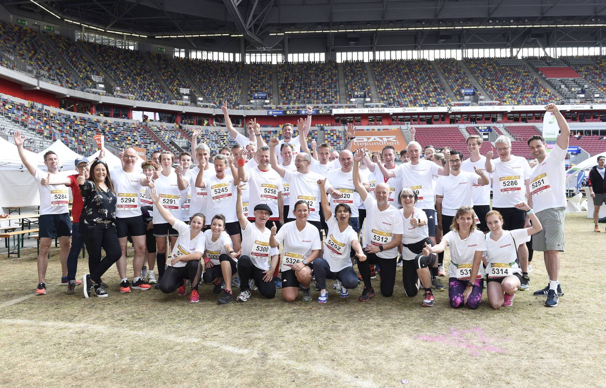  Das Team des Düsseldorfer Anzeiger kurz vor dem Startschuss beim B2Run.  