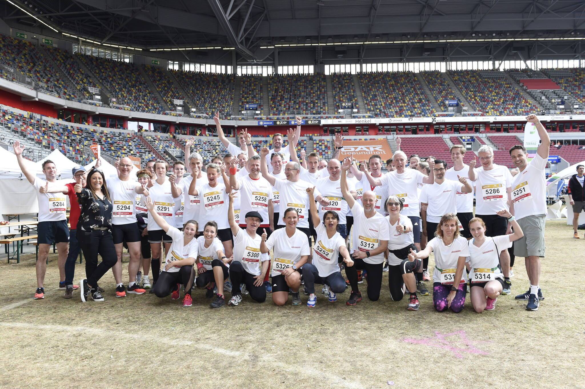  Das Team des Düsseldorfer Anzeiger kurz vor dem Startschuss beim B2Run.  
