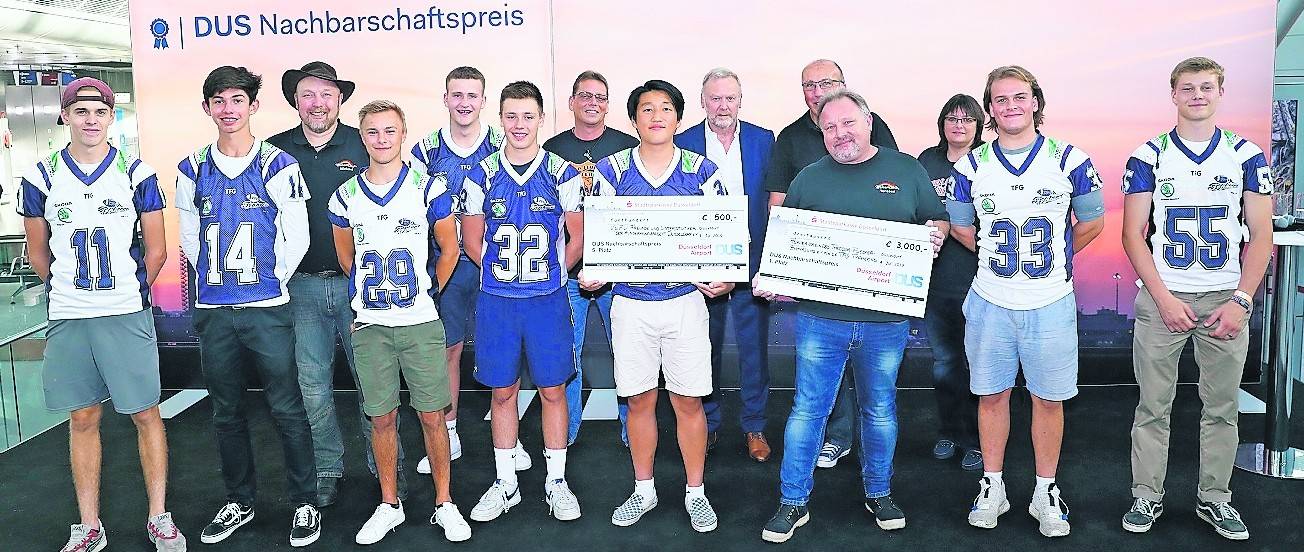  Nachbarschaftspreis-Gewinner – die Tackle-Football-Schulmannschaft des Theodor-Fliedner-Gymnasiums. 