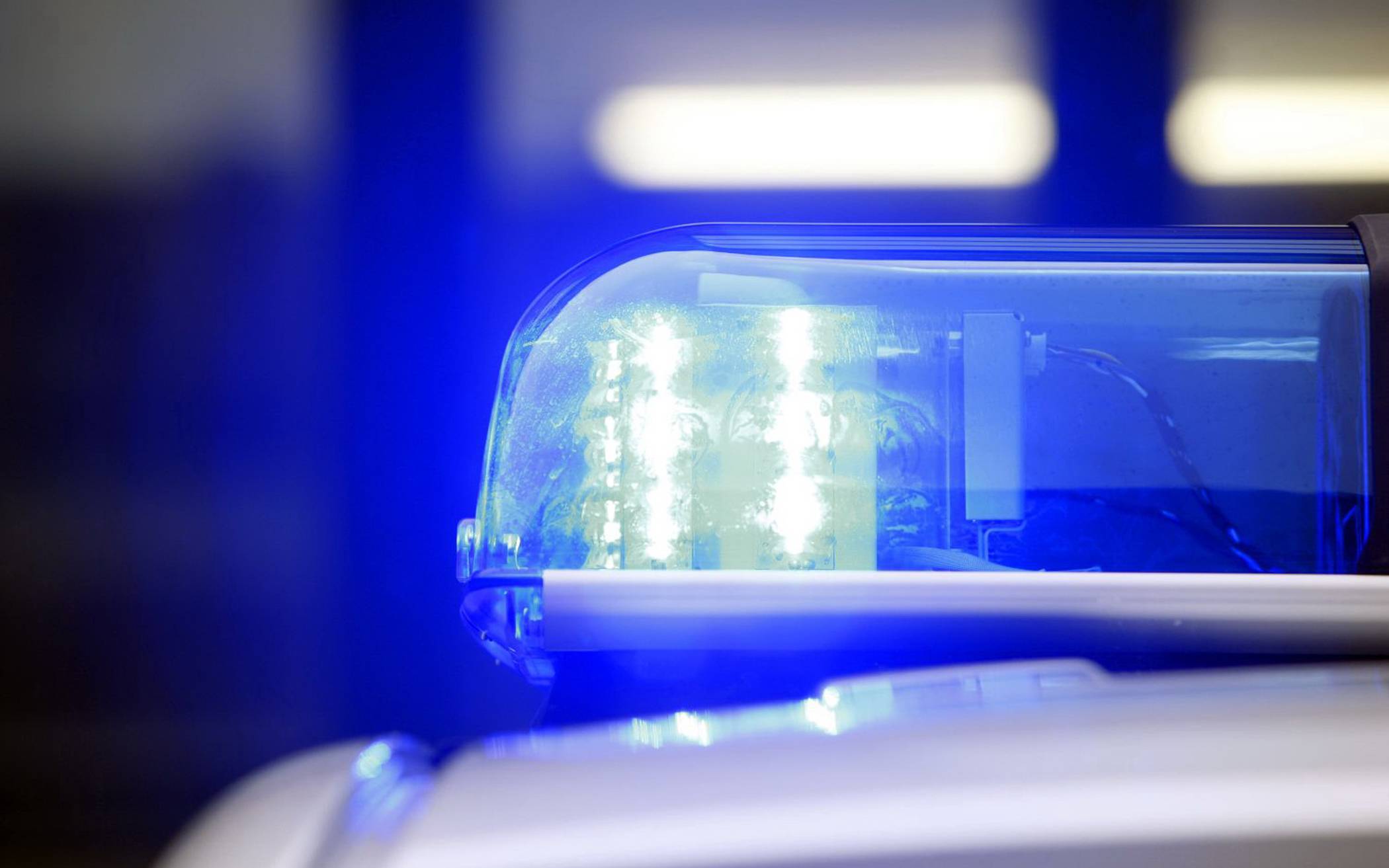Nach einem bewaffneten Überfall in Düsseldorf-Stockum wurde ein Tatverdächtiger in Hessen festgenommen.