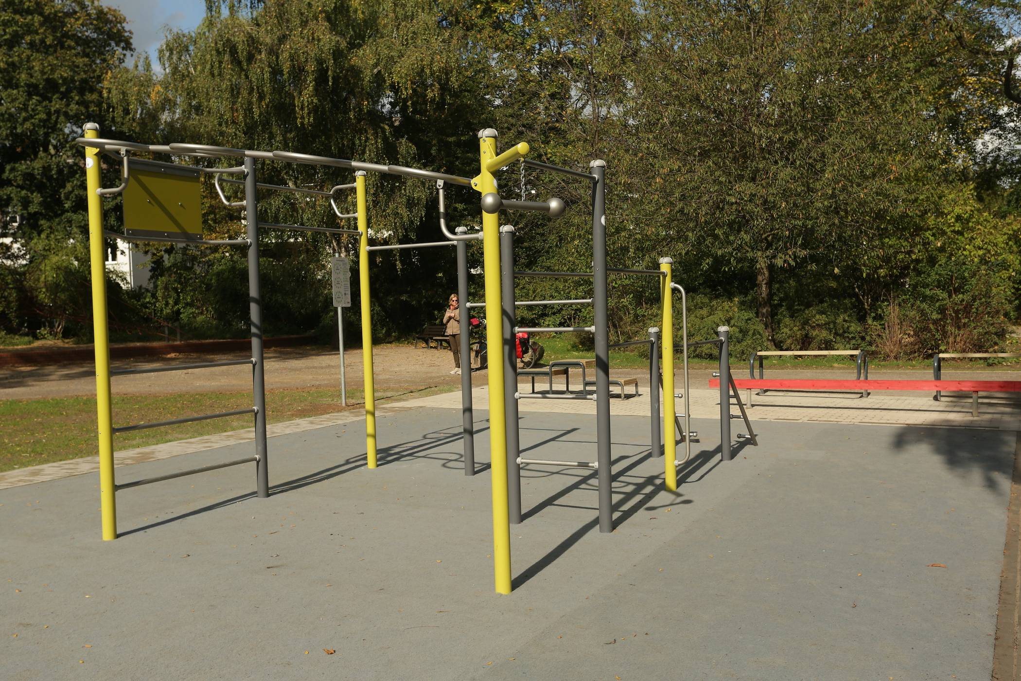  Die Calisthenics-Anlage im Zoopark ist die erste ihrer Art in Düsseldorf. 