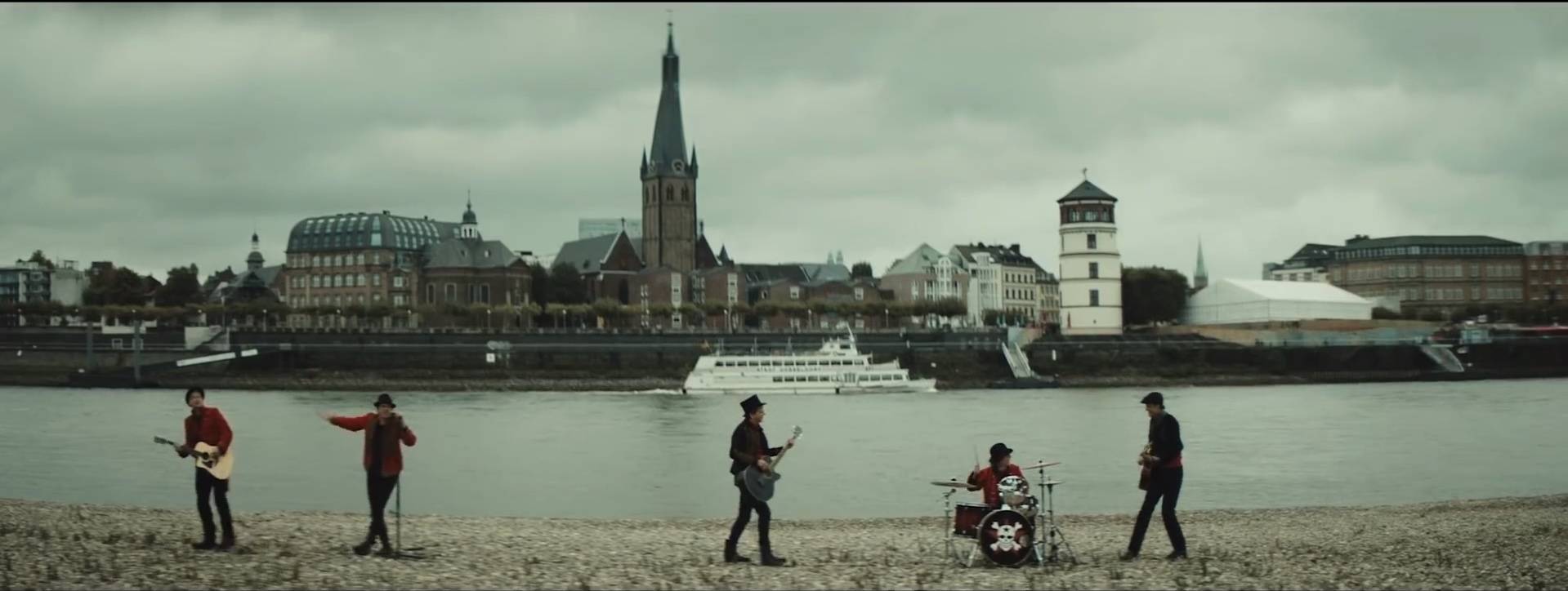  Die Toten Hosen auf den Oberkasseler Rheinwiesen.  