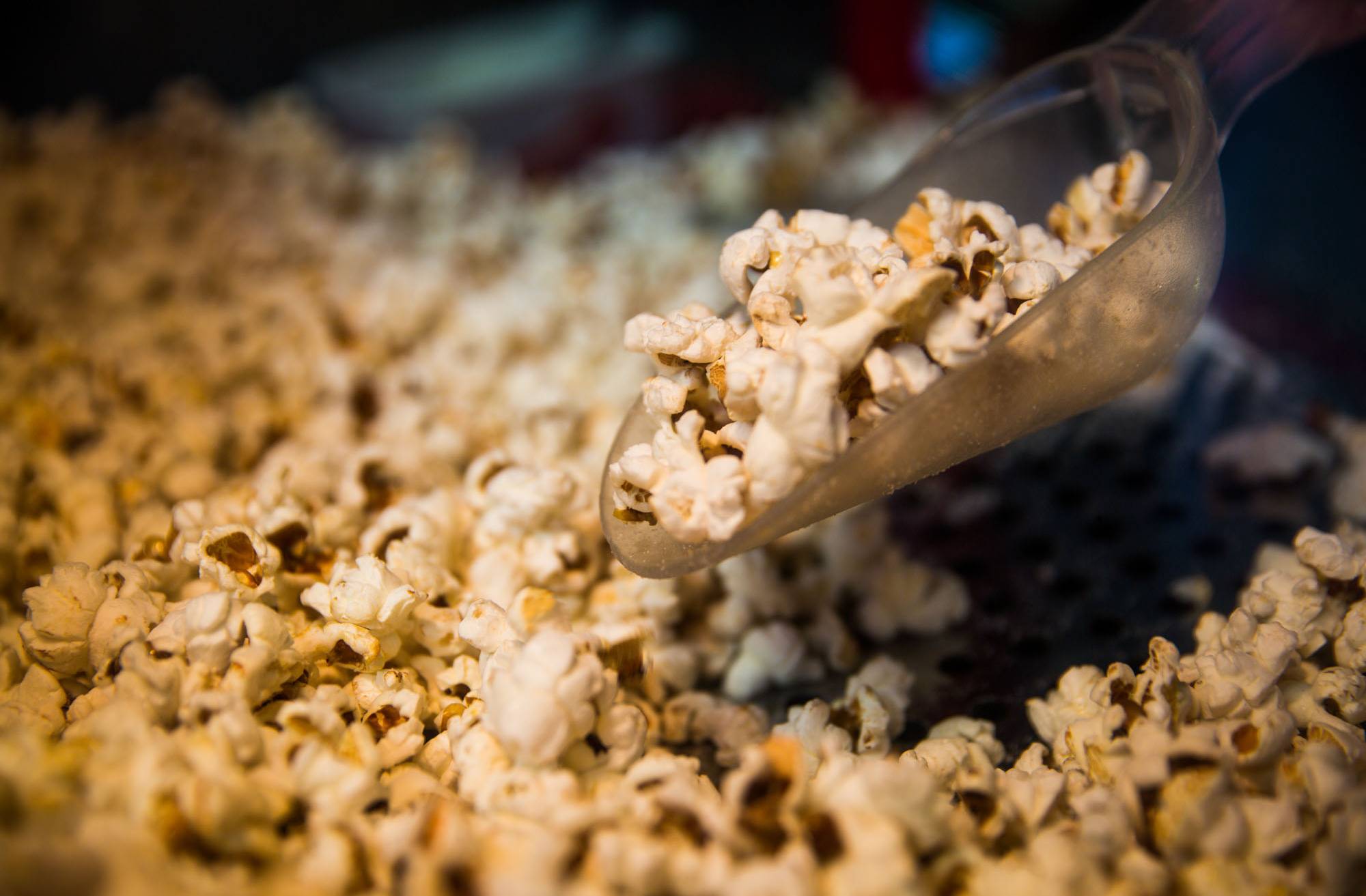 Kinovergnügen wird mit Popcorn erst komplett.