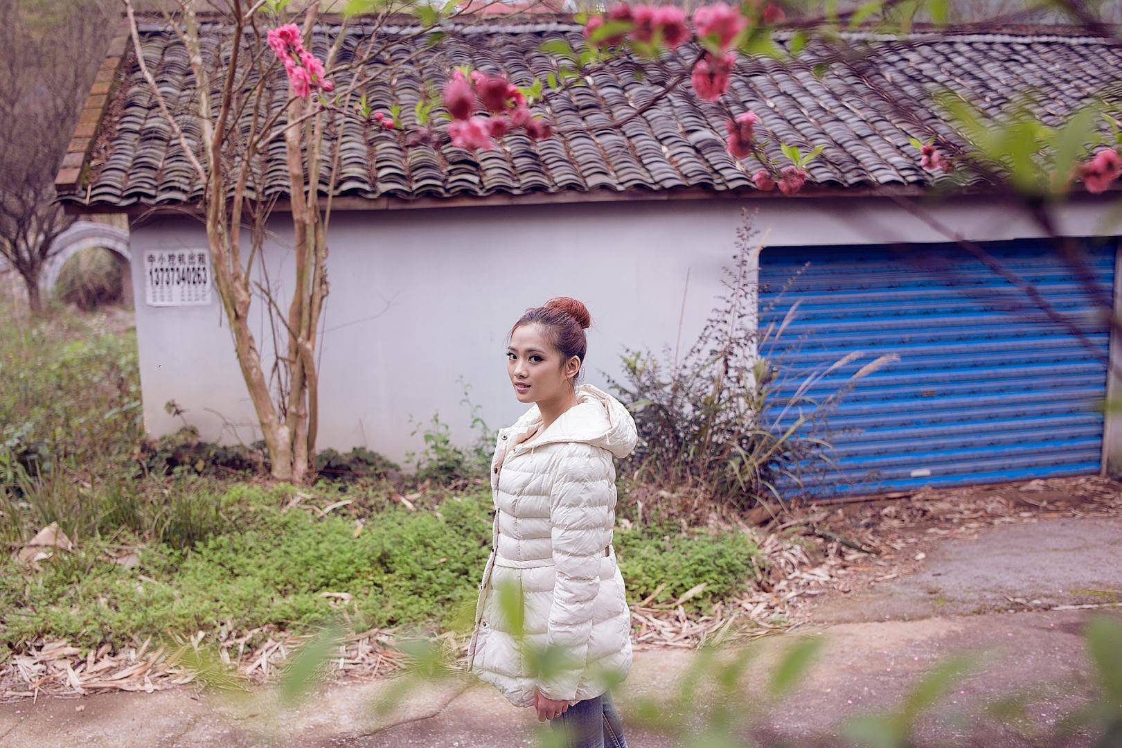  Steppjacken laufen in diesem Winter den beliebten Daunenjacken den Rang ab. In schlichtem Off-White setzen sie Trends. 