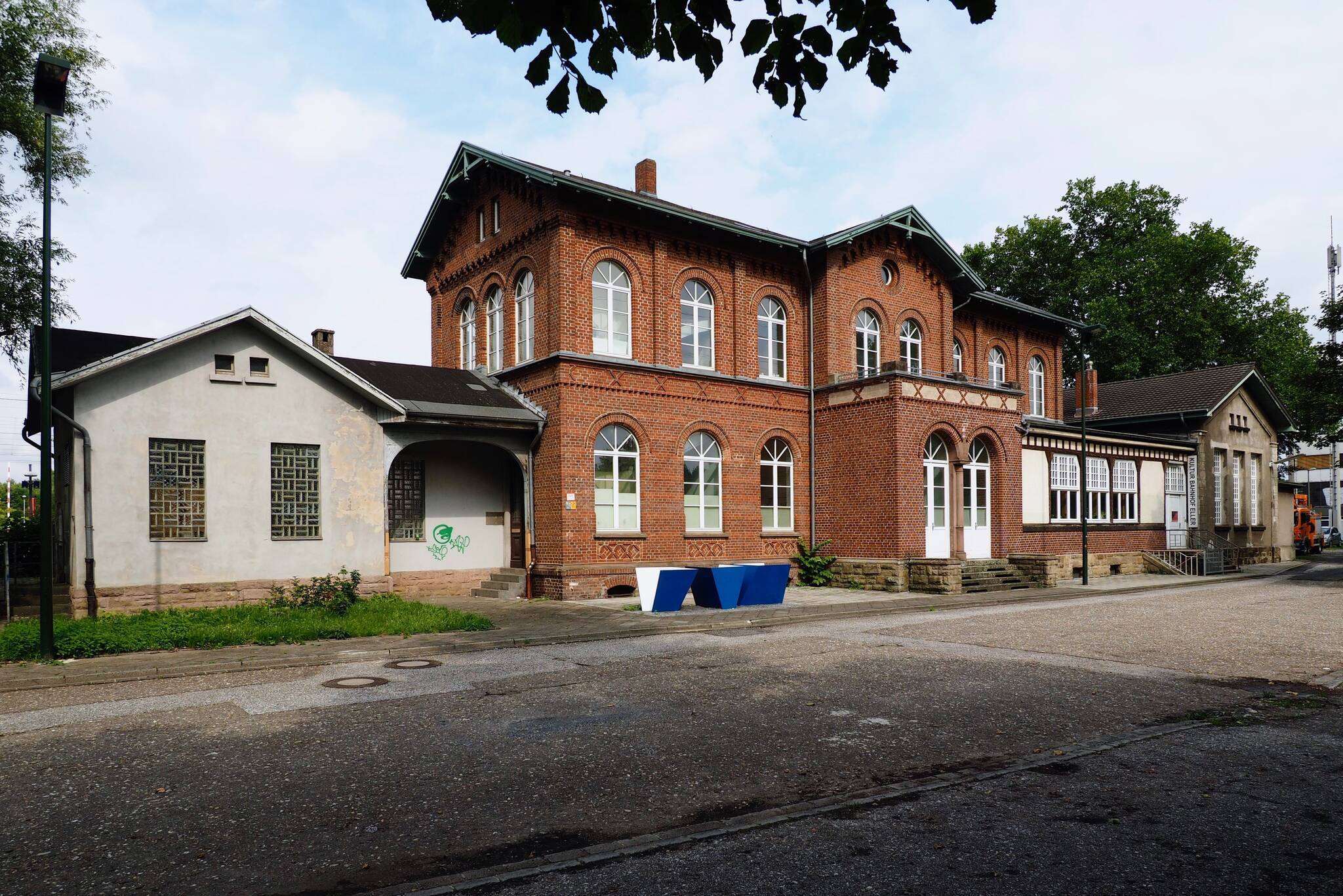  Ungewisse Zukunft: Kulturbahnhof Eller. 