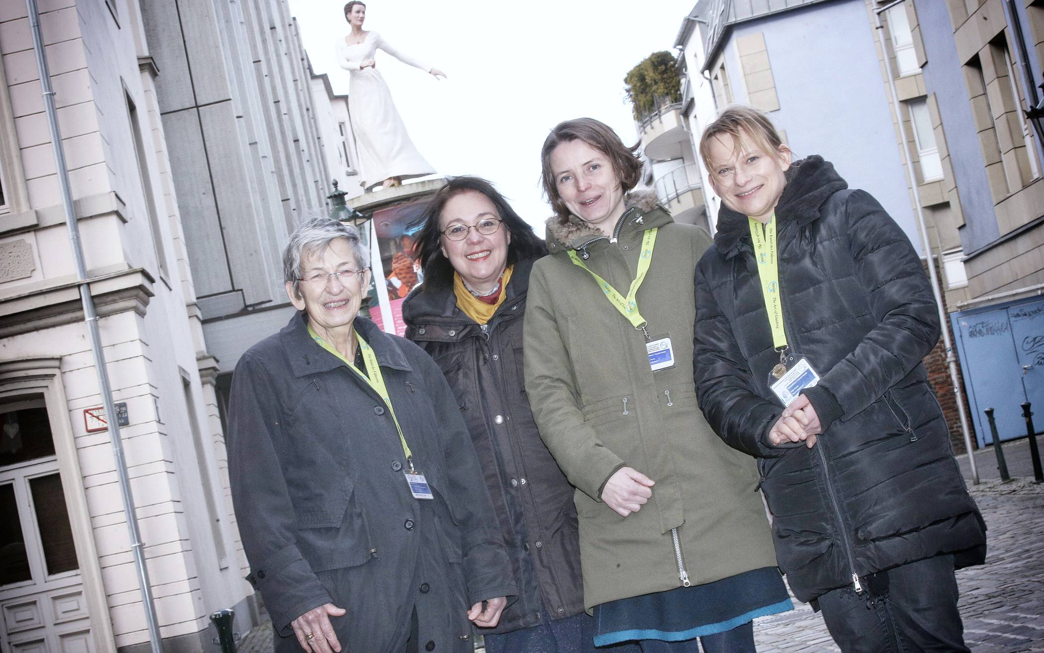 Die Düsseldorfer Stadtführerinnen Ute Pannes, Brigitte